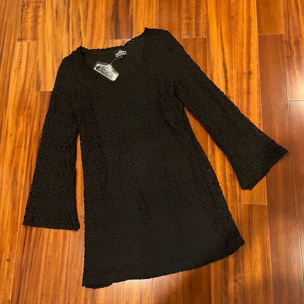 New NWT Angie Black Dress Crochet Long Sleeve Knee Length Knit Lined Size Small‎